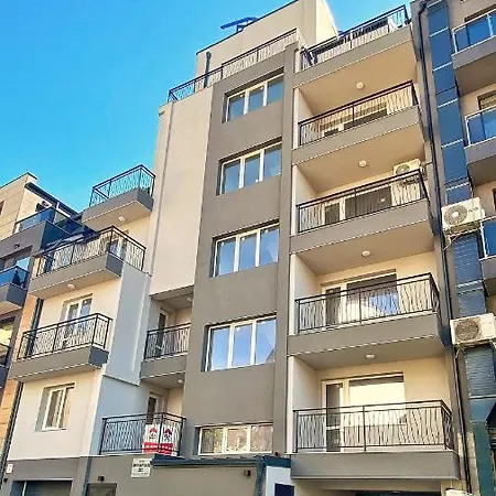 Emma'S Sweet Apartment - Next To Grand Mall Varna Appartement